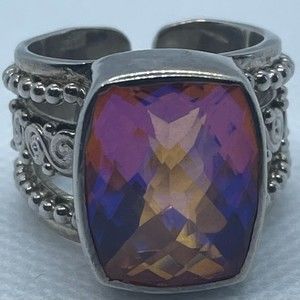 Meet your Posher, Jeanette